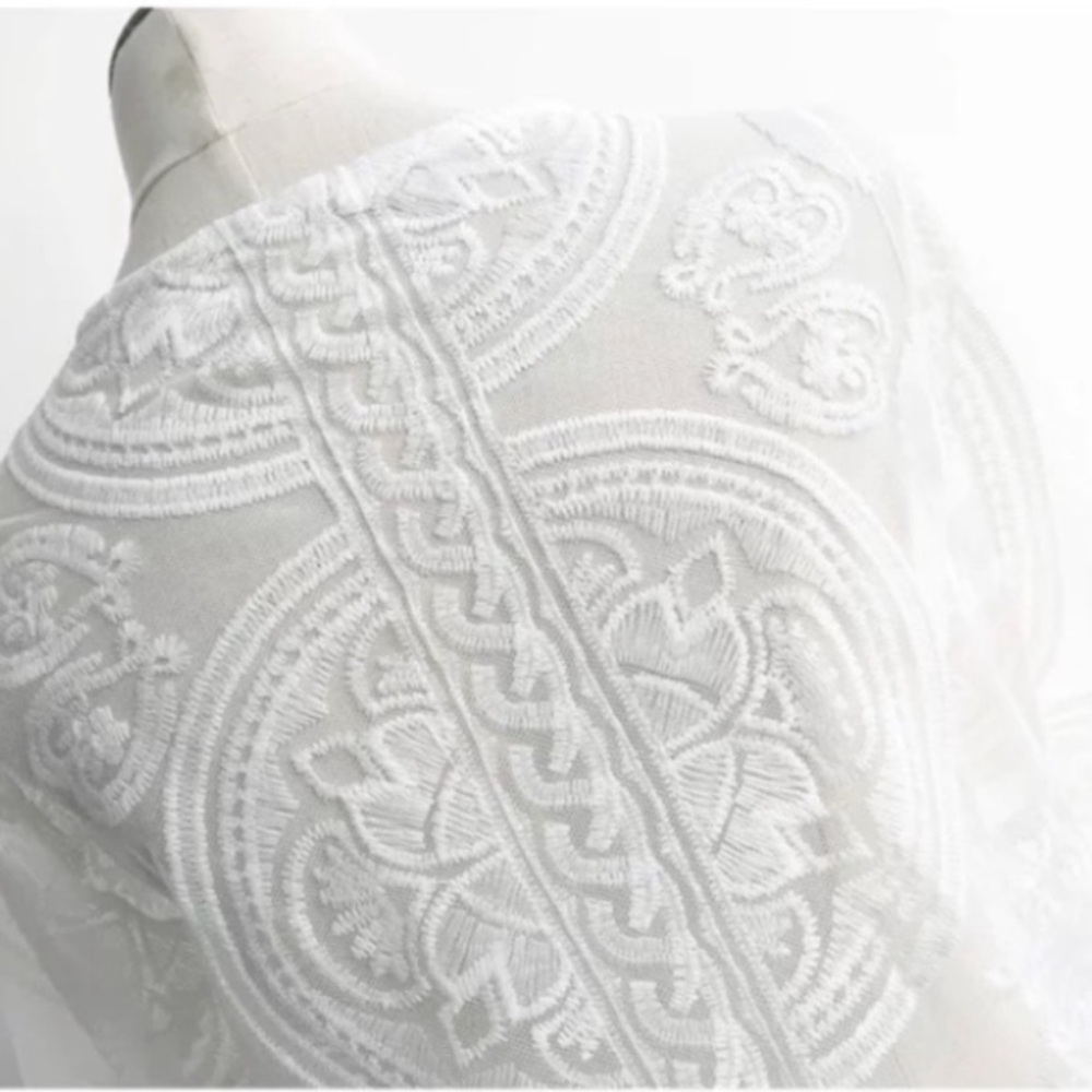SOLD OUT White Bohemian Scallop Embroidered Duster Kimono - Picture 9 of 10